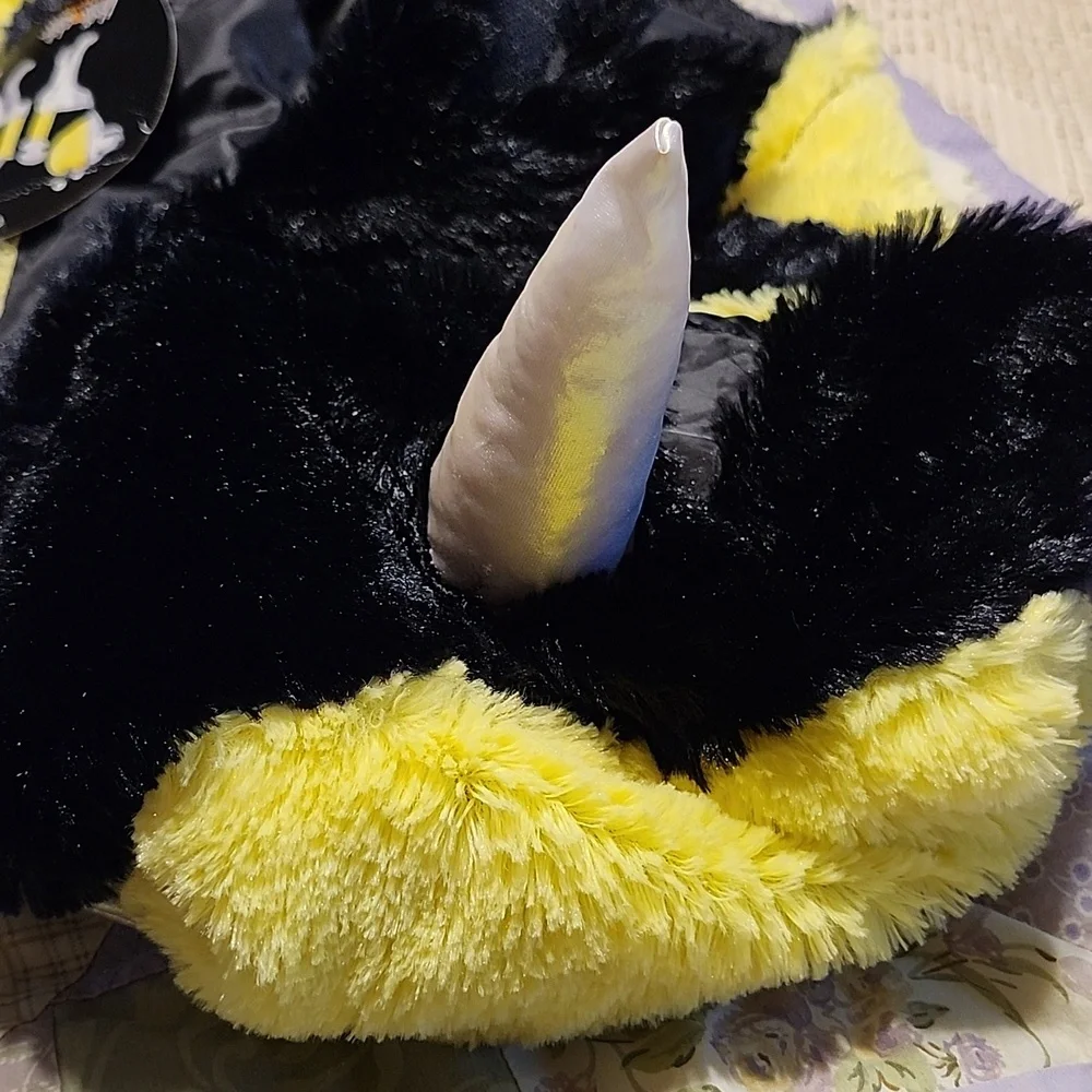 Thrills and Chills Collection Bumblebee  Costume For Dog XL New - Picture 4 of 8